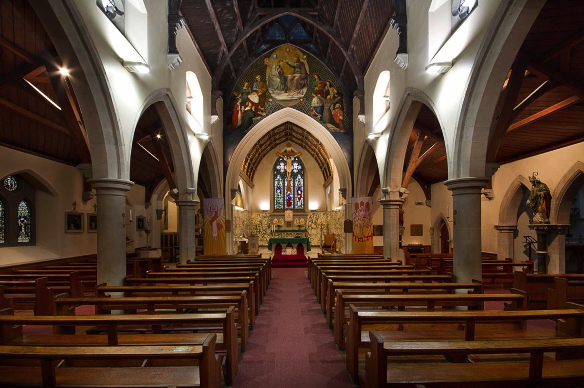 Centre aisle from further back