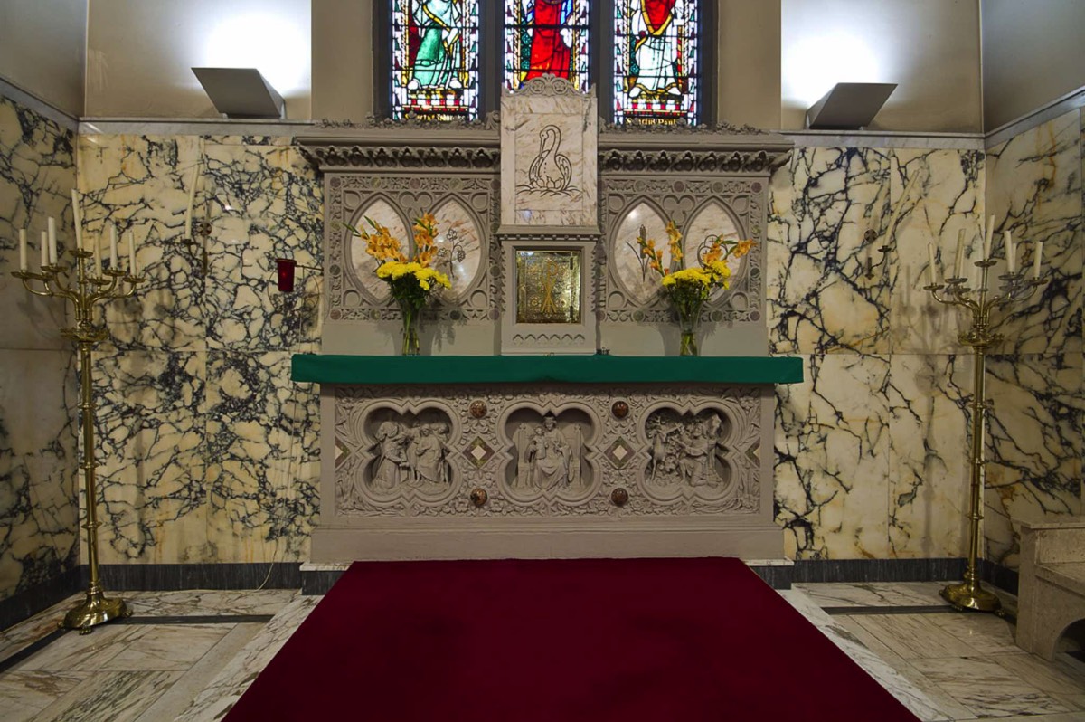 Altar closeup